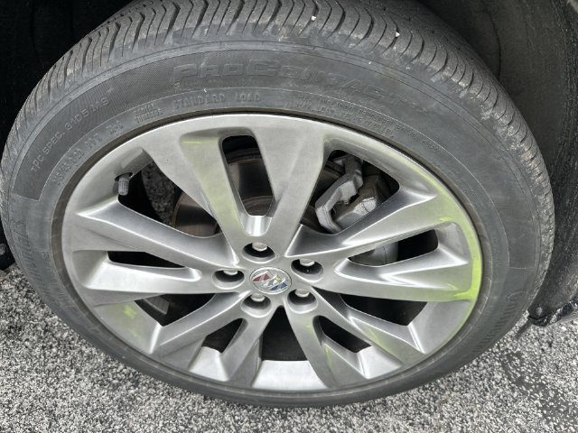Used 2023 Buick Envision Avenir AWD/4WD image 22
