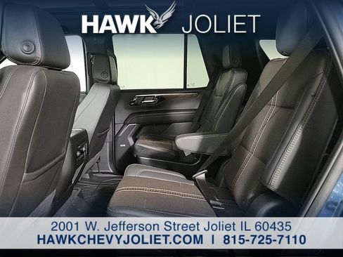 Used 2025 Chevrolet Tahoe High Country AWD/4WD image 15