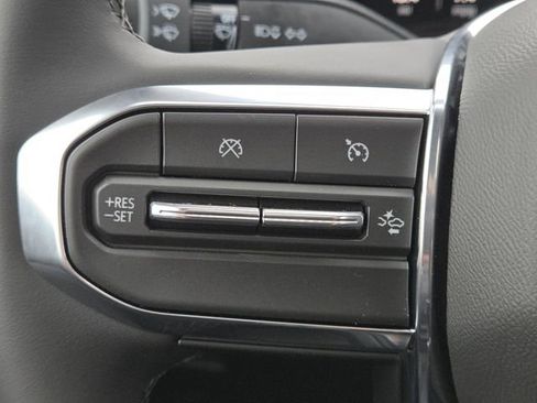 New 2026 GMC Canyon Elevation w/ Convenience Package image 14