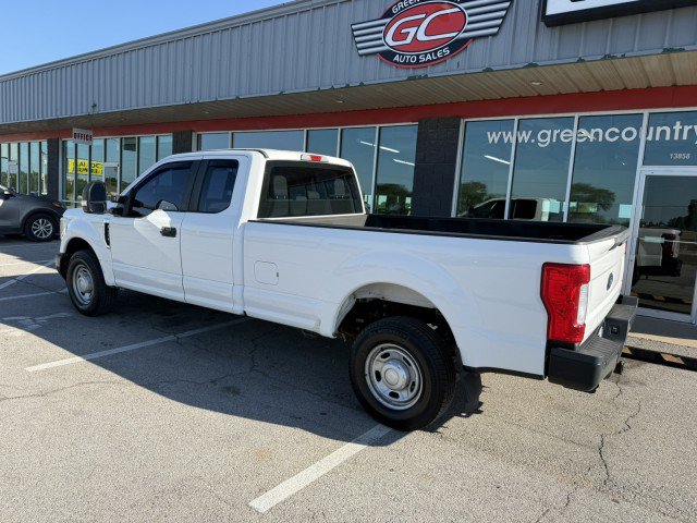 Used 2018 Ford F250 XL w/ Power Equipment Group RWD image 4
