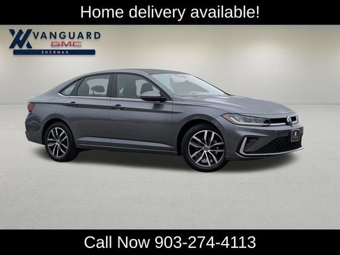 Used 2026 Volkswagen Jetta SE FWD image 1