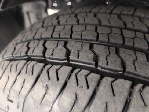 Used 2023 RAM 1500 Big Horn AWD/4WD image 5