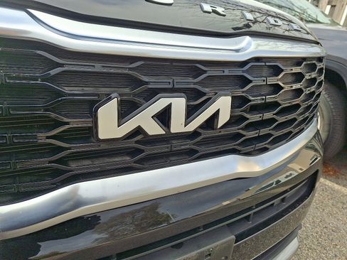 Certified 2022 Kia Telluride S image 4