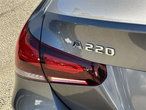 Used 2022 Mercedes-Benz A 220 image 31