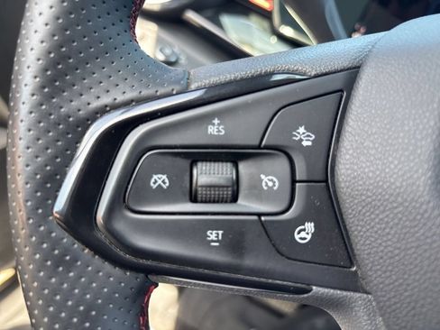 Used 2025 Chevrolet Trax RS w/ Driver Confidence Package FWD image 35