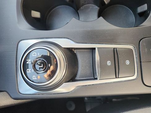 Used 2022 Ford Escape SE w/ SE Sport Appearance Package image 23