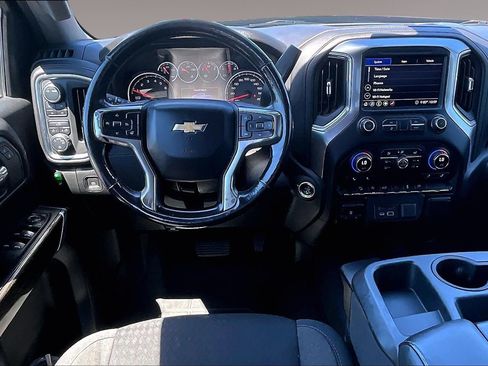 Used 2020 Chevrolet Silverado 1500 LT w/ Convenience Package AWD/4WD image 9