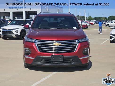 Used 2023 Chevrolet Traverse Premier AWD/4WD image 3