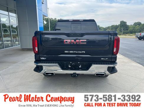 Used 2023 GMC Sierra 1500 SLT w/ SLT Premium Plus Package image 5