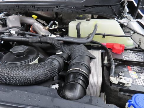 Used 2025 Ford F250 Platinum image 35