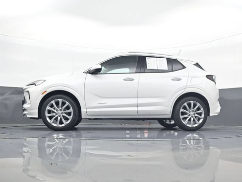 Used 2024 Buick Encore GX Avenir w/ Avenir Convenience Package AWD/4WD image 29