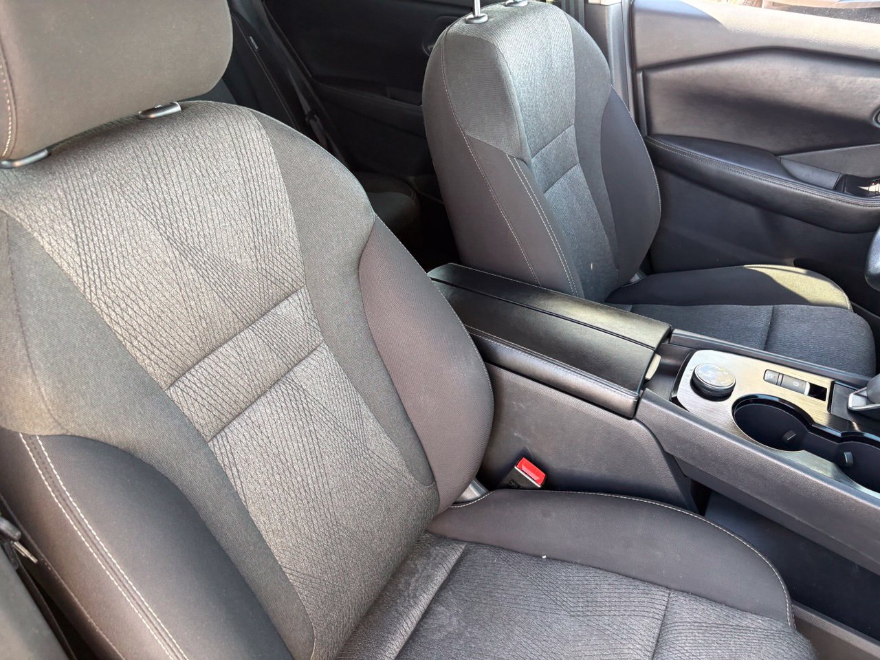 Certified 2024 Nissan Rogue SV AWD/4WD image 11