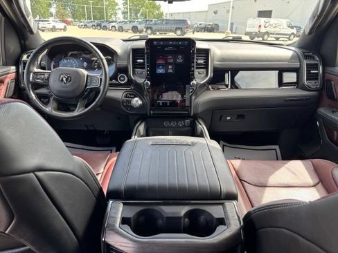 Used 2025 RAM 1500 Limited AWD/4WD image 22