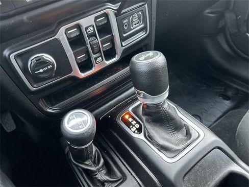 Used 2021 Jeep Wrangler Unlimited Sport image 33