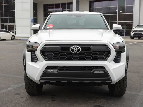 New 2026 Toyota Tacoma TRD Off-Road AWD/4WD image 2