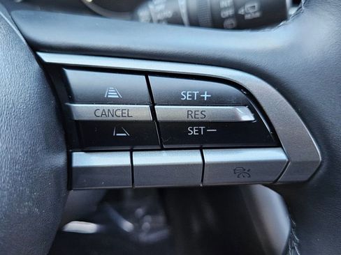 Used 2020 MAZDA MAZDA3 Hatchback image 28