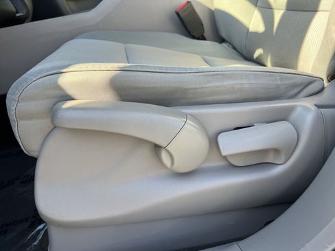 Used 2010 Honda Pilot LX image 11