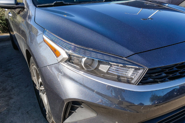 Used 2023 Kia Forte LXS FWD image 2