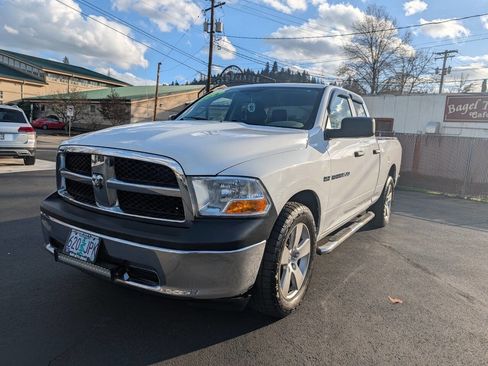 Used 2012 RAM 1500 ST w/ SXT Appearance Group image 4