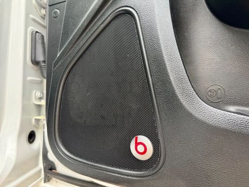 Used 2018 Chrysler 300 S w/ 300S Premium Group image 18