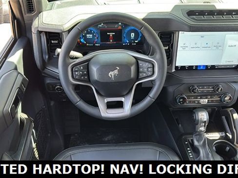 New 2025 Ford Bronco Badlands image 5