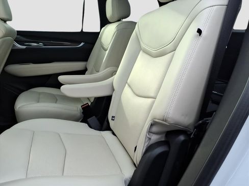 Used 2023 Cadillac XT6 Sport w/ Technology Package image 22