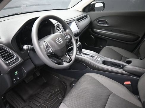 Used 2022 Honda HR-V EX image 18