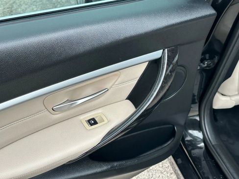 Used 2017 BMW 330i 330i Sedan 4D image 17