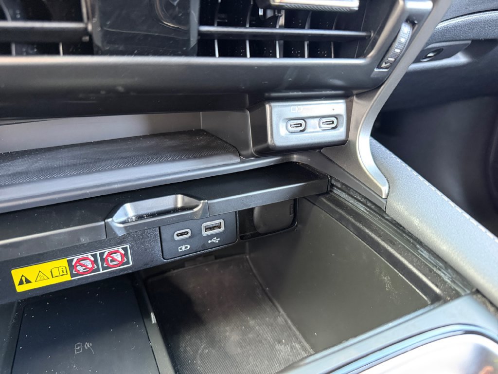Used 2024 Lexus RX 350 Premium w/ Accessory Package AWD/4WD image 16