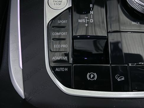 Used 2022 BMW X7 xDrive40i w/ M Sport Package image 51