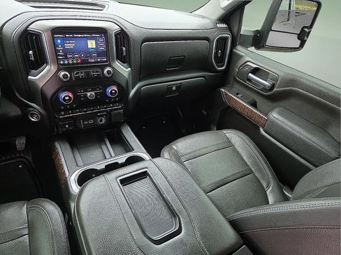Used 2022 GMC Sierra 3500 Denali w/ Denali Ultimate Package image 12