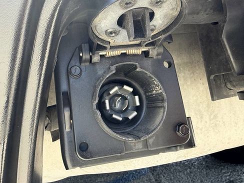 Used 2015 Ford Explorer Sport w/ Equipment Group 401A AWD/4WD image 33
