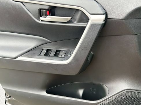 Used 2023 Toyota RAV4 XLE FWD image 28