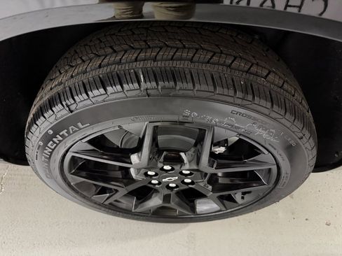 New 2026 Chevrolet Traverse RS w/ LPO, Floor Liner Package image 6