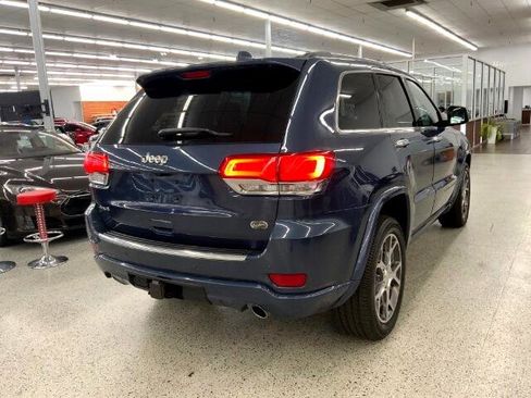 Used 2019 Jeep Grand Cherokee Overland image 5