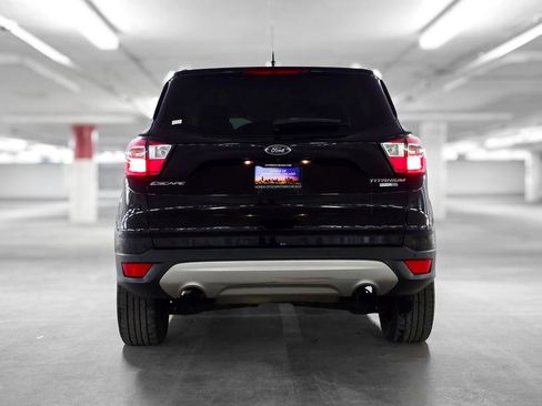 Used 2017 Ford Escape Titanium image 8