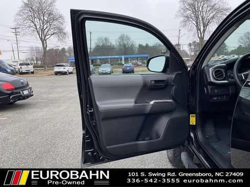 Used 2021 Toyota Tacoma SR5 image 9