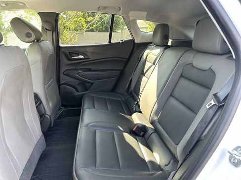 Certified 2024 Chevrolet Trax ACTIV w/ Sunroof Package FWD image 17