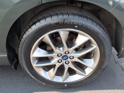 Used 2015 Ford Edge Titanium w/ Equipment Group 302A AWD/4WD image 10