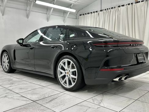 Certified 2025 Porsche Panamera 4 AWD/4WD image 3
