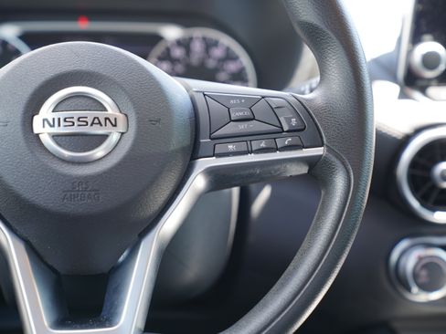 Used 2023 Nissan Sentra SV FWD image 19