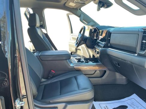 Used 2025 Chevrolet Silverado 2500 LT w/ Z71 Chrome Sport Edition image 15