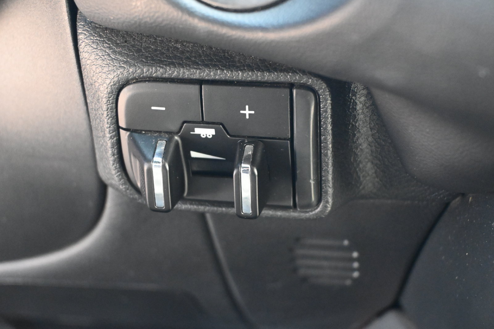 Used 2024 Dodge Durango GT RWD image 18