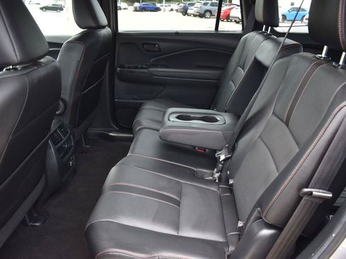 Used 2022 Honda Passport TrailSport image 21