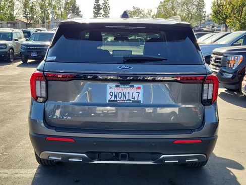 Used 2026 Ford Explorer Active w/ Active Comfort Package RWD image 23