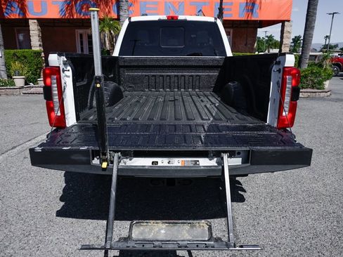 Used 2023 Ford F250 XLT w/ XLT Premium Package image 8