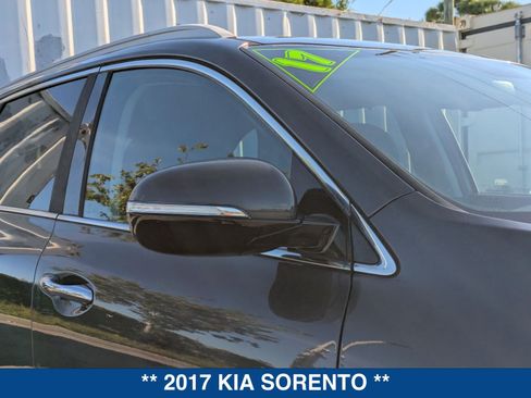 Used 2017 Kia Sorento EX w/ EX V6 Premium Package AWD/4WD image 11