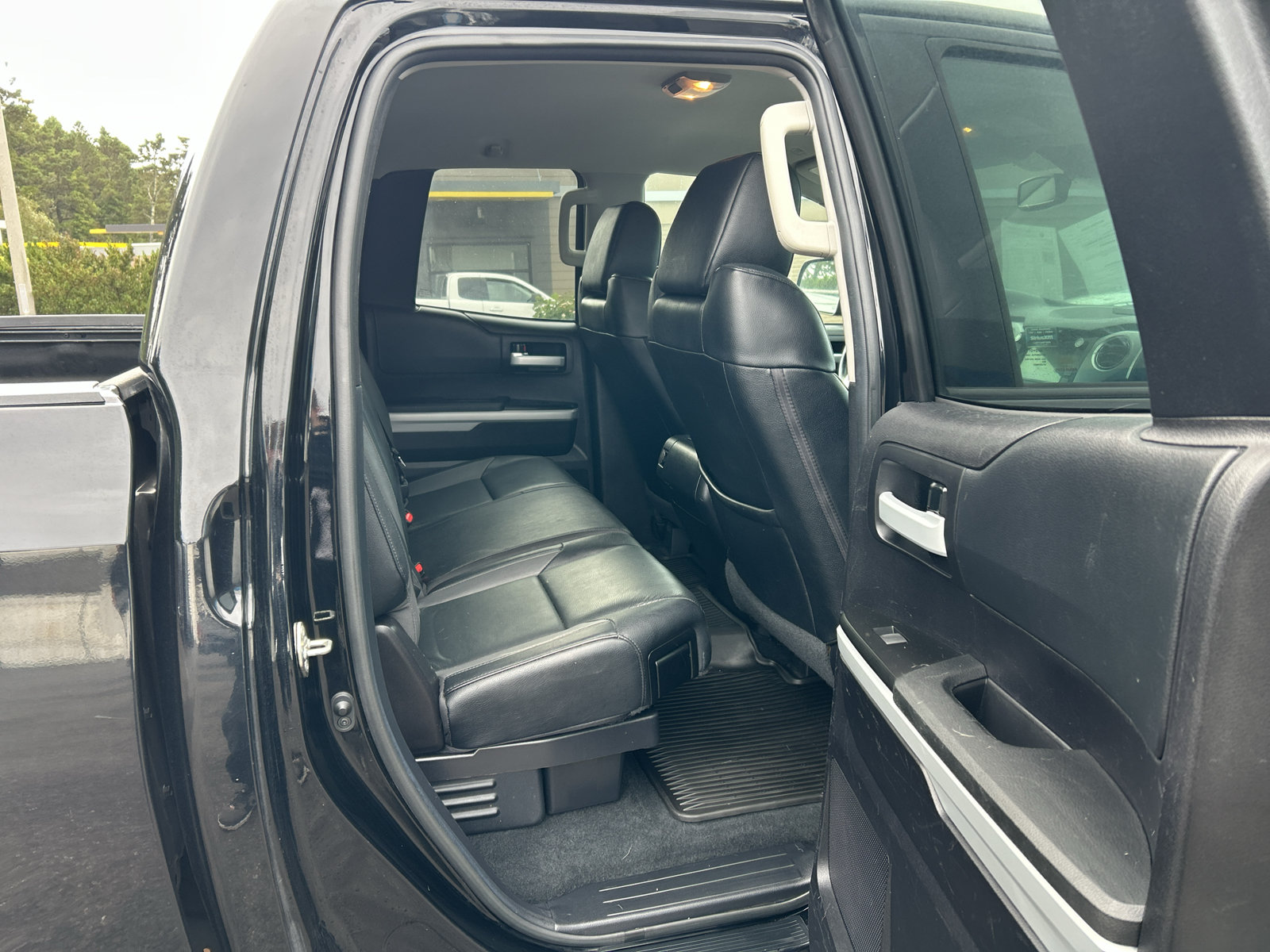 Used 2020 Toyota Tundra Limited w/ Limited Premium Package AWD/4WD image 21