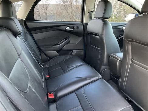Used 2018 Ford Focus Titanium image 17