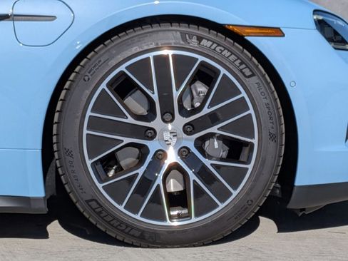 New 2026 Porsche Taycan image 27